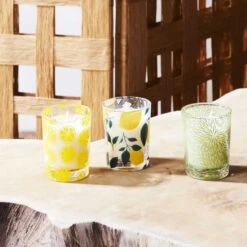 Coffret De 6 Bougies Parfumées Citronnelles - M12 - 4,5 X 4,5 X 5,5 Cm - Jaune Et Vert - CMP -Maison Eclat Boutique coffret de 6 bougies parfumees citronnelles m12 4 5 x 4 5 x 5 5 cm jaune et vert cmp 3664944372493 1305956